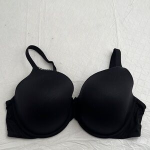 Victoria’s Secret Body by Victoria lined perfect coverage black bra